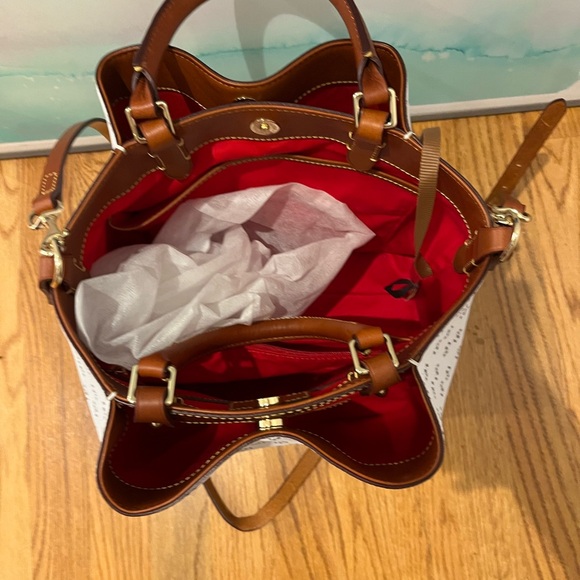 NEW Dooney & Burke bag w/o tags - Picture 8 of 8